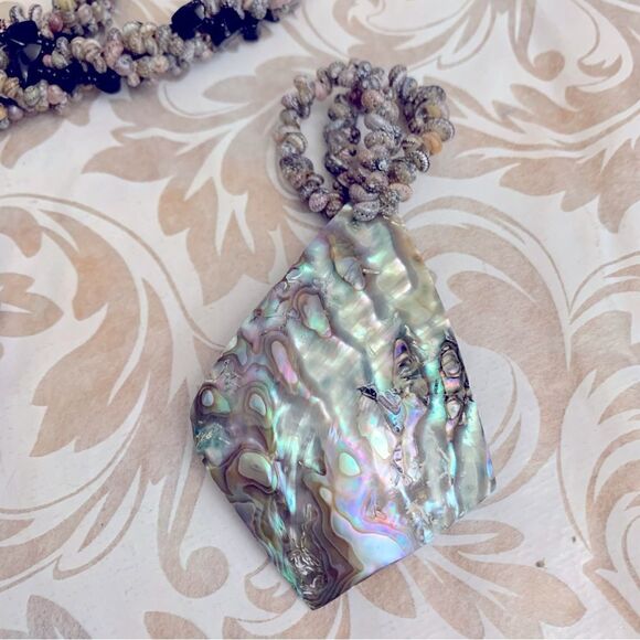 Abalone Shell Pendant Necklace Shells - Seed Beads - Black Stone Also Bracelet - Picture 2 of 10